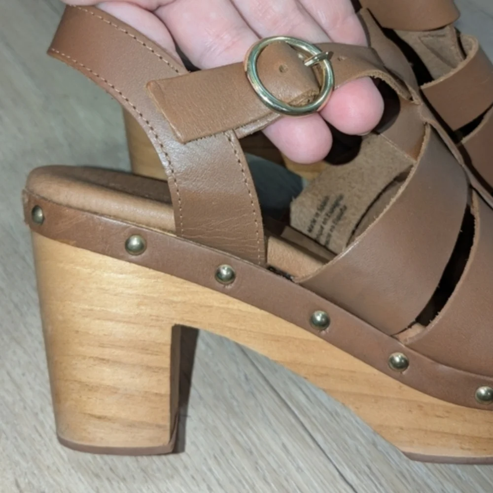 Anthropologie Pilcro Leather Fisherman Clog Sandal - Picture 6 of 10